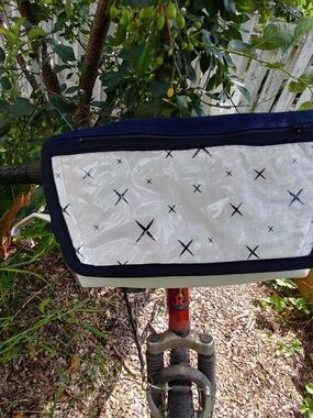 Handlebar Bike Bag in Navy & White Atomic Stars
